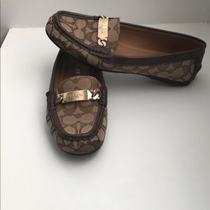COACH Women’s casual loafer